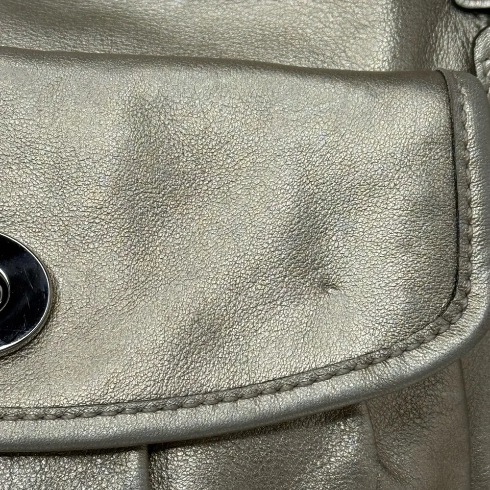 Coach classic metallic